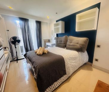 Location Appartement 2 pièces 50 m2 à Nice - Photo 2