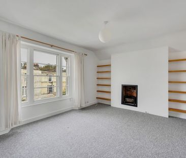 2 Bed Flat - Photo 1