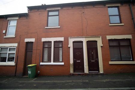 3 bedroom terraced house to rent - Photo 3