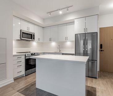 For Lease - 333 Sunseeker Avenue Unit# 110, Innisfil, Ontario - Photo 2