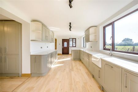 4 bedroom detached house to rent - Photo 5