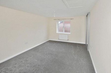 2 bedroom coach house to rent - Photo 2