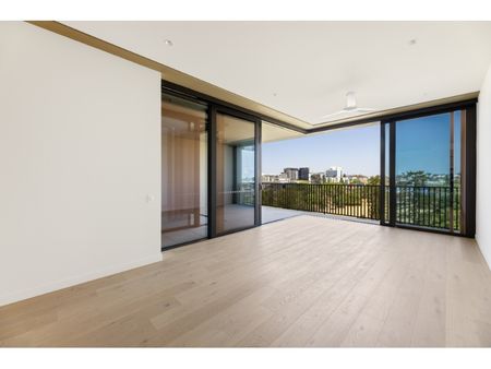 Trellis by Aria - Photo 4