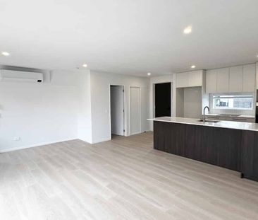 Oxley Ave Townhouse - Photo 1