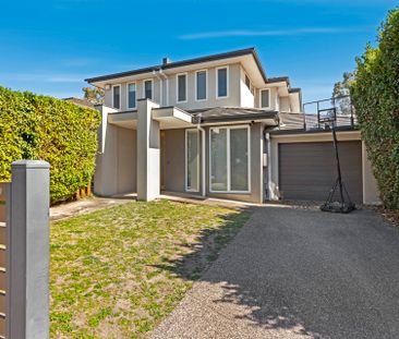 LUXURY LIVING IN HAMPTON - Photo 2
