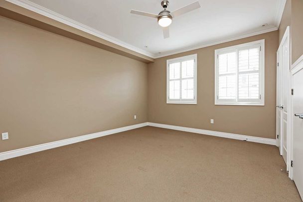 For Lease - 20 Shires Lane Unit# 1, Toronto, Ontario - Photo 1