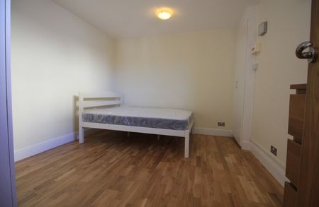 Laitwood Road Balham - Photo 2