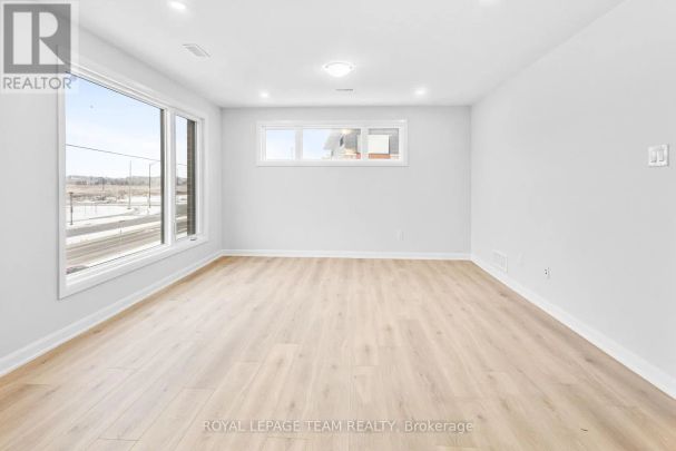 1203 CREEKWAY PRIVATE - Photo 1