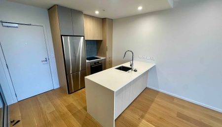 Modern Two Bedroom Apartment - Photo 5