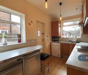 1 bedroom in a house share to rent - Photo 6