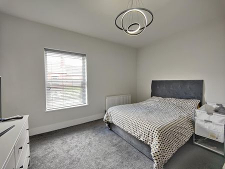 3 bedroom terraced house to rent - Photo 5