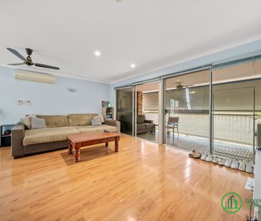 Spacious Family Home with Pool in the Heart of Willetton! - Photo 2