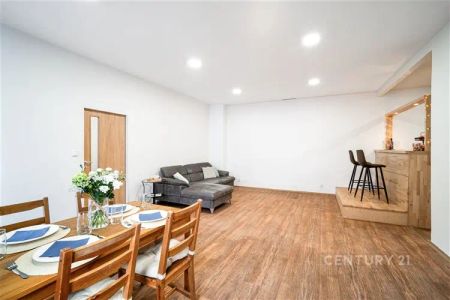 Prostorný byt 2+kk, 70,1 m - Photo 2