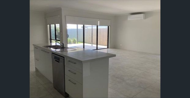 Beautiful Home In San Remo - Photo 1