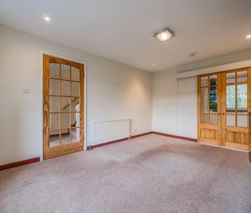 3 bedroom terraced house to rent - Photo 3