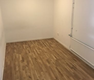 Ryttmästarvägen, Vällingby - Photo 3