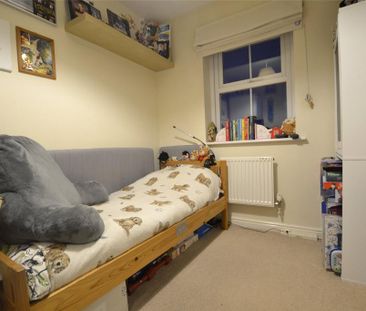 3 bedroom end of terrace house to rent - Photo 6