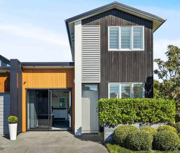 Hobsonville, 2 Bedrooms, $720 - Photo 3