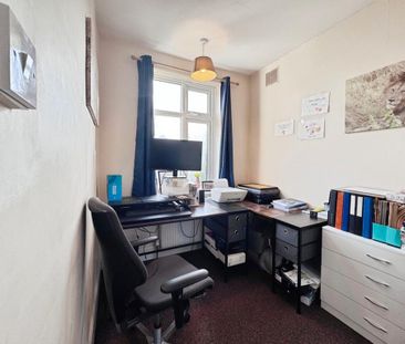 3 bedroom semi-detached house to rent - Photo 6