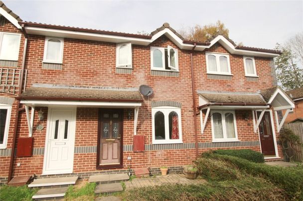 2 Bedroom House - Cherry Gardens, Bishops Waltham - Photo 1