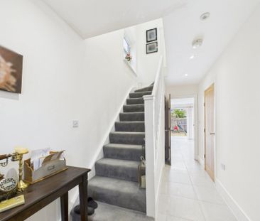 Britwell Road, Burnham, Bucks,SL1 - Photo 1