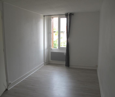 Location Appartement 2 pièces 43m² LA FERTE GAUCHER 77320 - Photo 3