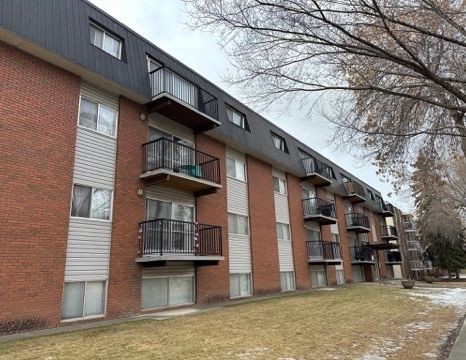 University area unit in the heart of Old Strathcona | 10615 83 Avenue Northwest, Edmonton - Photo 1