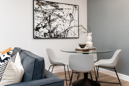 Park Street Room 2 - Photo 5