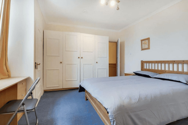 Balham Hill, London, SW12 - Photo 1