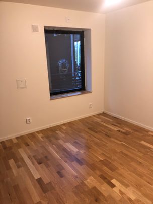 Långjökelgatan, Kista - Photo 1