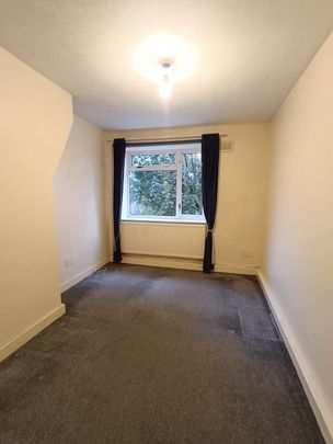 2 Bed Flat, Melmerby Court, M5 - Photo 1