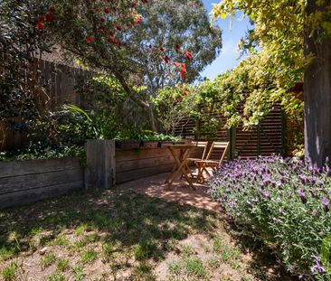 A unique family home with space, character and a private garden oasis - Photo 4