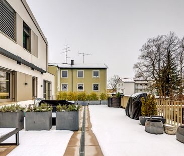 Traumhafte Dachterrassenwohnung in Poing - Photo 2