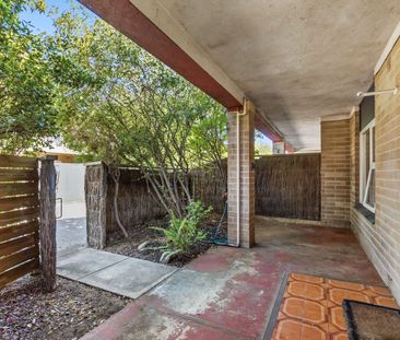 Perfectly positioned within a stones throw from Burnside Village an... - Photo 3