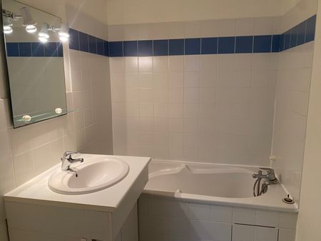 Location Appartement 2 pièces 40m² ORLEANS 45000 - Photo 4