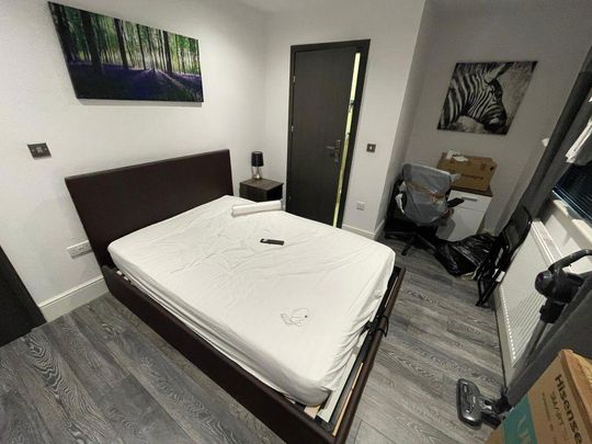 1 bedroom in a house share to rent - Photo 1