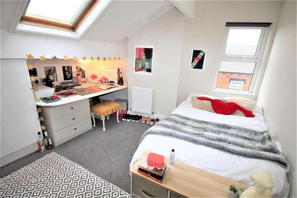 Thornville Place, Hyde Park, Leeds, LS6 - Photo 1