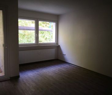 Tolle 4-Zimmer-Wohnung mit Balkon - frisch saniert - Photo 2