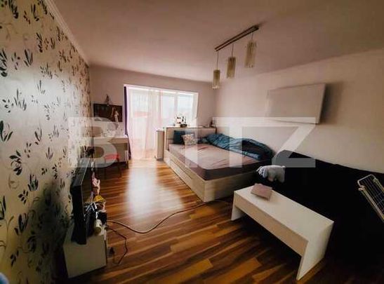 Apartament cu 4 camere, decomandat, 100 mp, parcare, zona strazii Observatorului - Fotografie 1