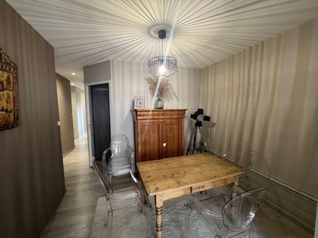 Location Appartement 4 pièces 81m² MALO LES BAINS 59240 - Photo 2