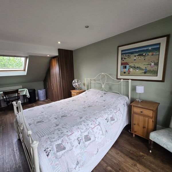 1 bedroom in a flat share to rent - Photo 1