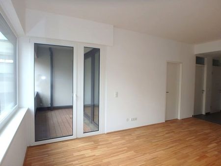 Moderne 2-Zimmer Wohnung mit Lift, Loggia und Garagenplatz - Photo 3
