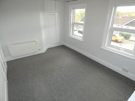 2 bed Terraced - To Let - Photo 2