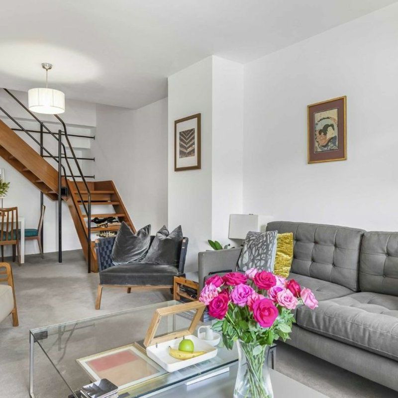 Barbican, London, EC2Y - Photo 1