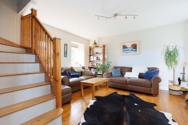 3 bedroom semi-detached house to rent - Photo 1