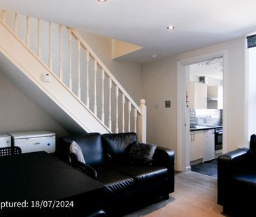 26 Gordon Street - Photo 2