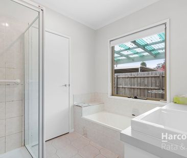 11 Woolnough Drive, Mill Park, Vic 3082 - Photo 4