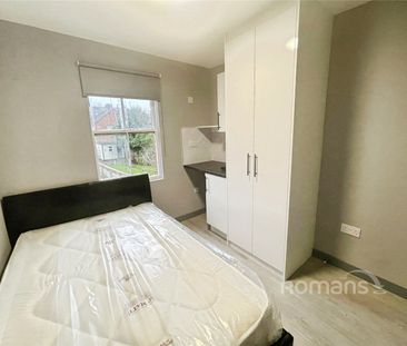 1 bedroom property to rent - Photo 2