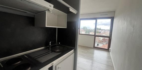 Location Appartement 1 pièce 18m² BORDEAUX 33000 - Photo 2