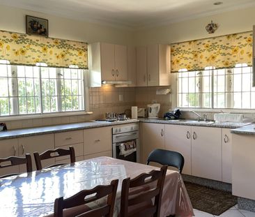 42 Queen Street, Scarborough QLD 4020 - House For Rent | Domain - Photo 5